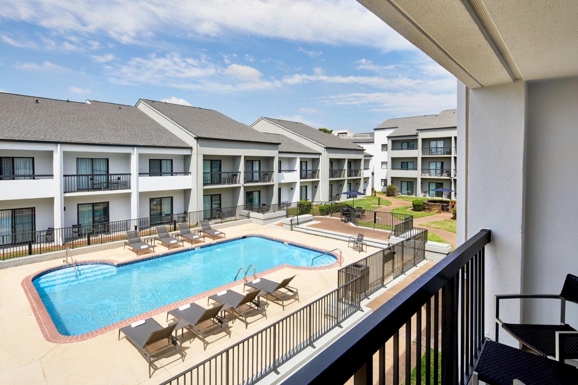 Courtyard By Marriott Memphis Airport Hotell Exteriör bild