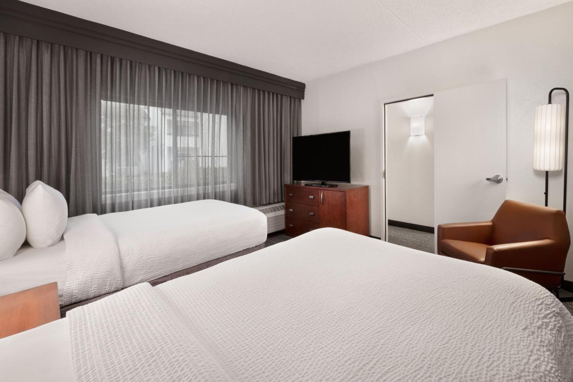 Courtyard By Marriott Memphis Airport Hotell Exteriör bild