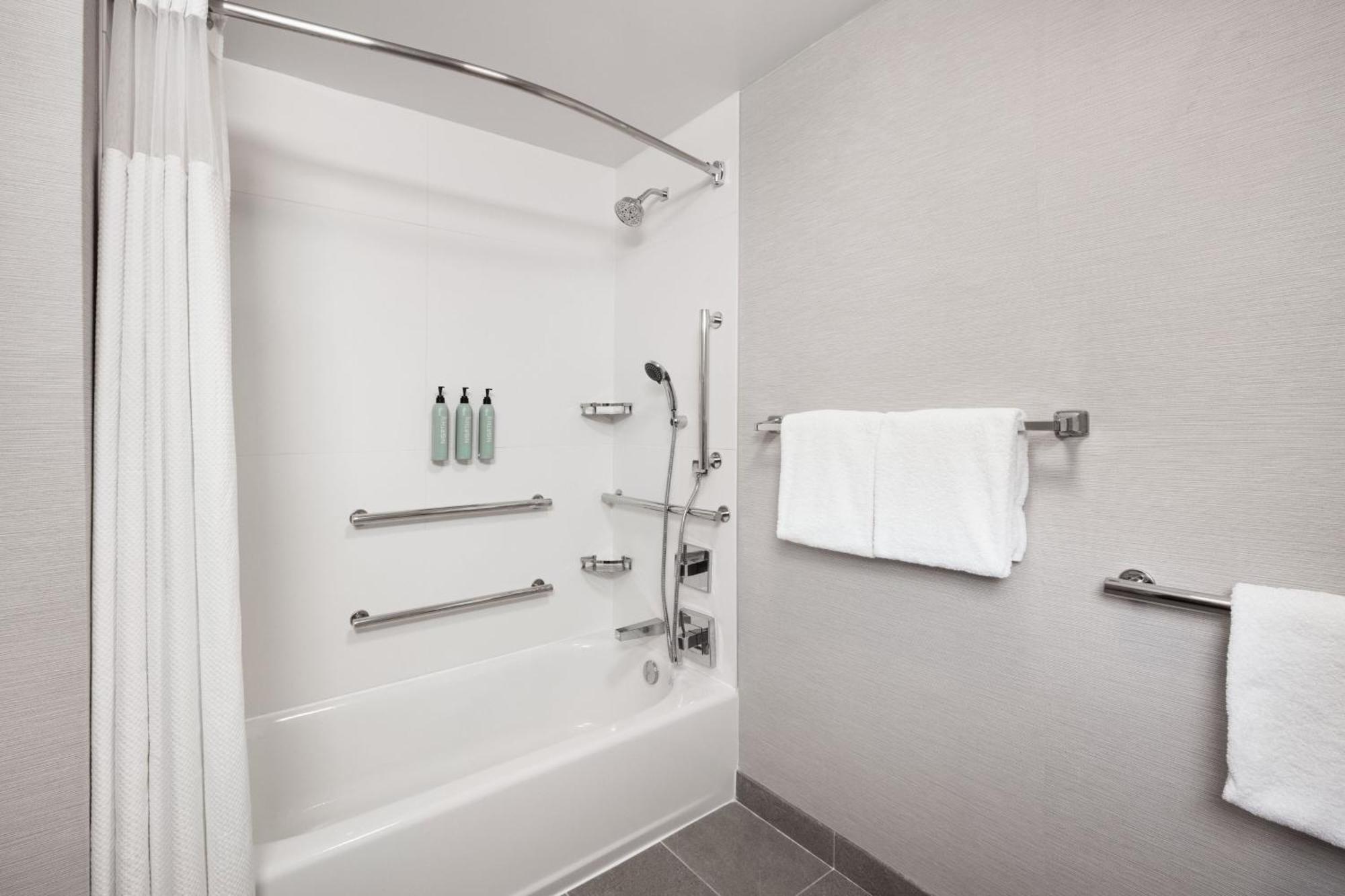 Courtyard By Marriott Memphis Airport Hotell Exteriör bild